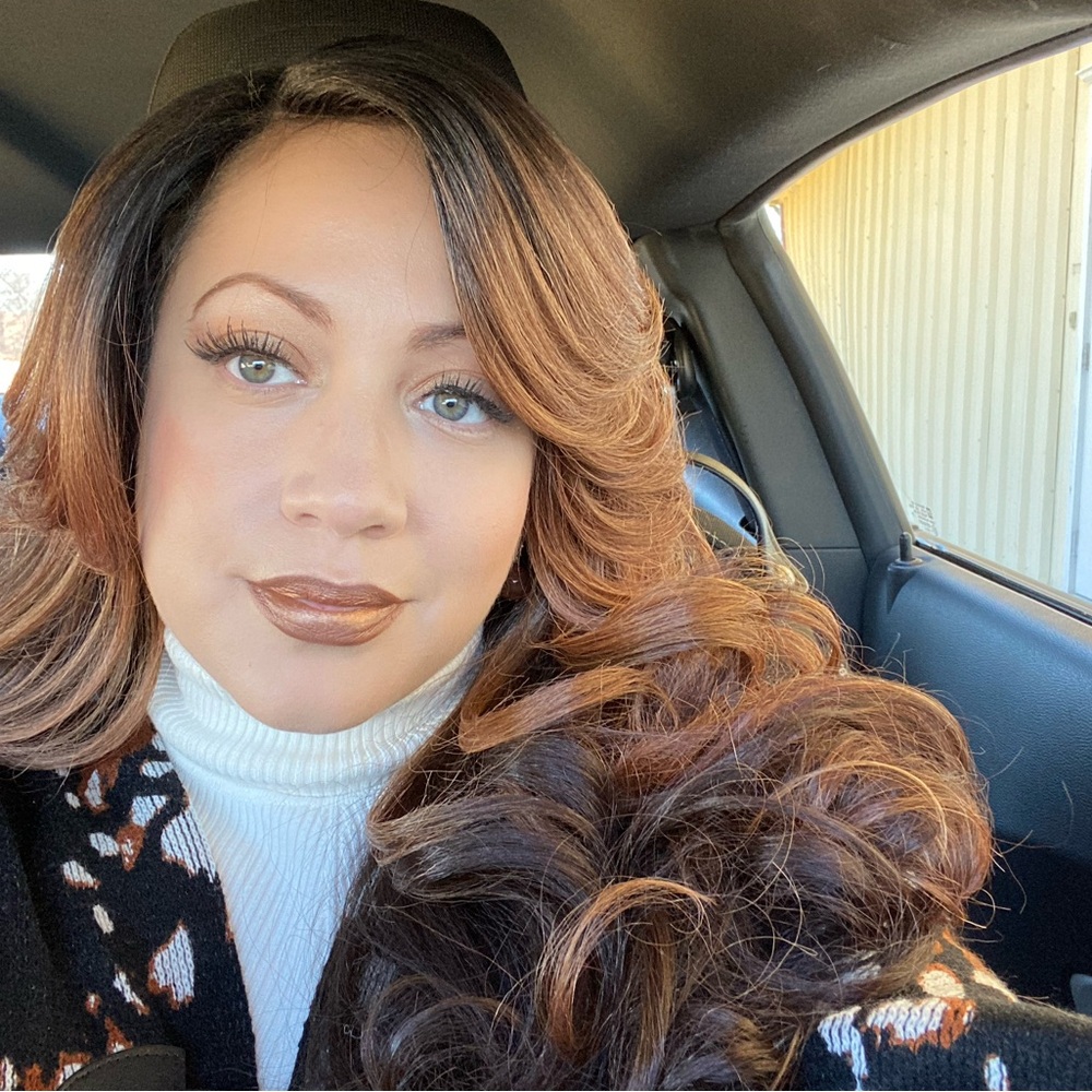 Meet your Posher, Posh